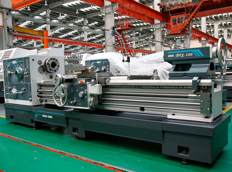 Torno convencional industrial